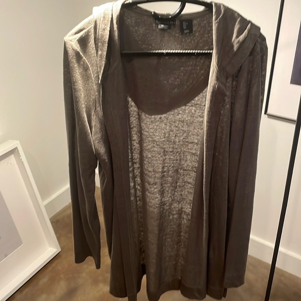 Tahari linen sweater🌸